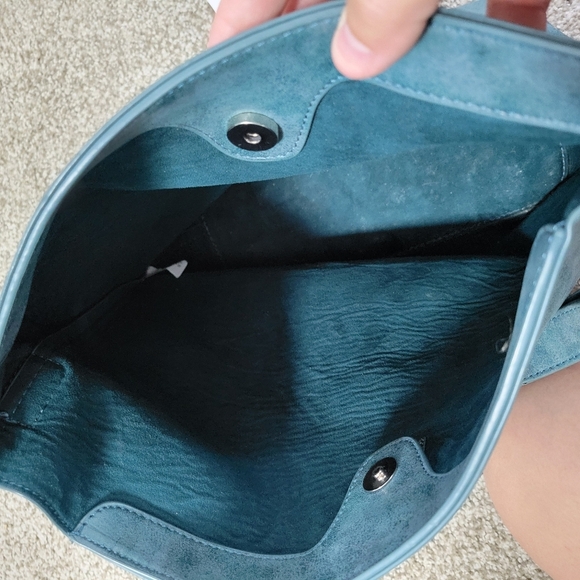 Blue Magnetic Snap Closure Shoulder Bag - Picture 5 of 5